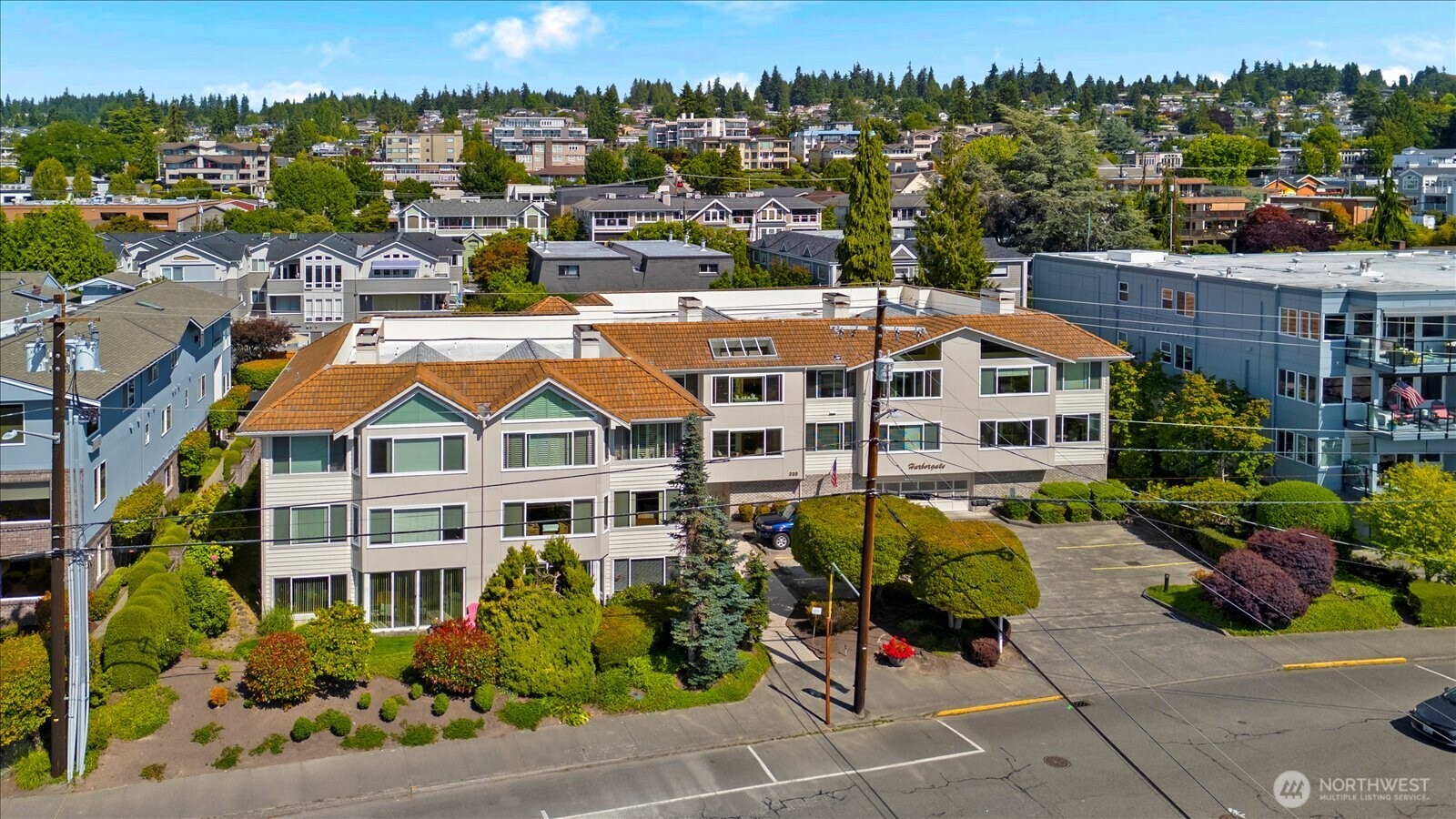233 3rd Avenue South, Unit 203 Edmonds, WA 98020 - Photo 3 of 29
