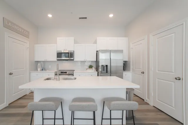 $2,450 | 504 Nursery Road, Unit 3206, The Woodlands, TX 77380