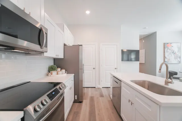 $2,450 | 504 Nursery Road, Unit 3206, The Woodlands, TX 77380