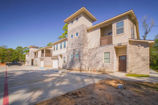 $2,450 | 504 Nursery Road, Unit 3206, The Woodlands, TX 77380