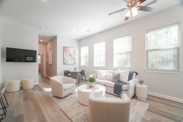 $2,450 | 504 Nursery Road, Unit 3206, The Woodlands, TX 77380