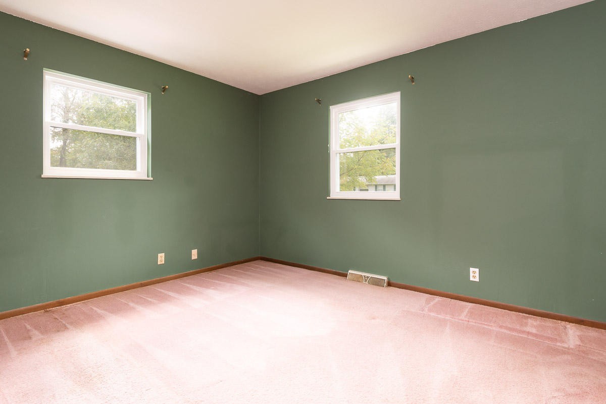 120 Cedar Road Clinton, TN 37716 - Photo 4 of 15 a view of an empty room with a window