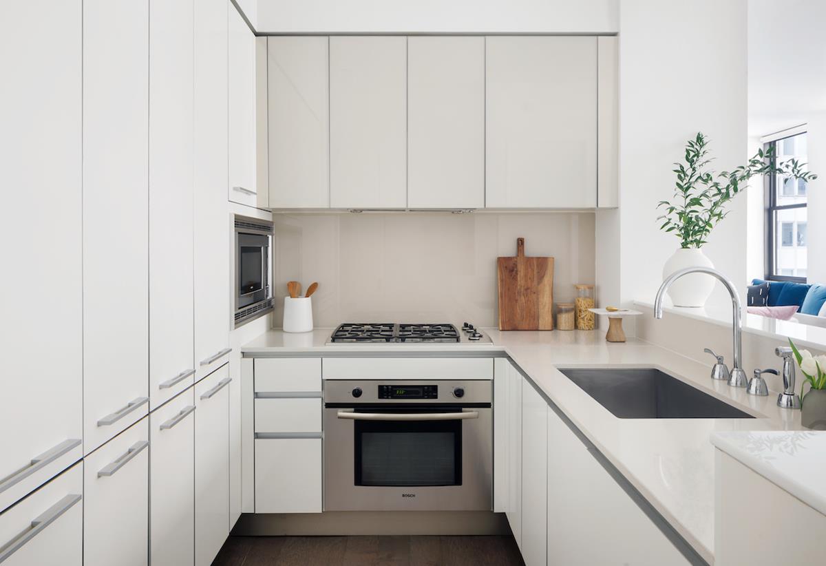 25 Broad St Unit 8T  