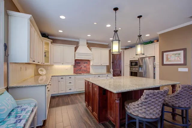 a view of a entryway of the house and front door