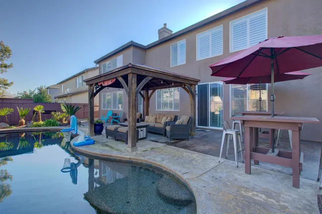 $879,950 | 621 Bouma Lane, Ripon, CA 95366