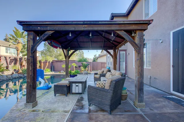 $879,950 | 621 Bouma Lane, Ripon, CA 95366