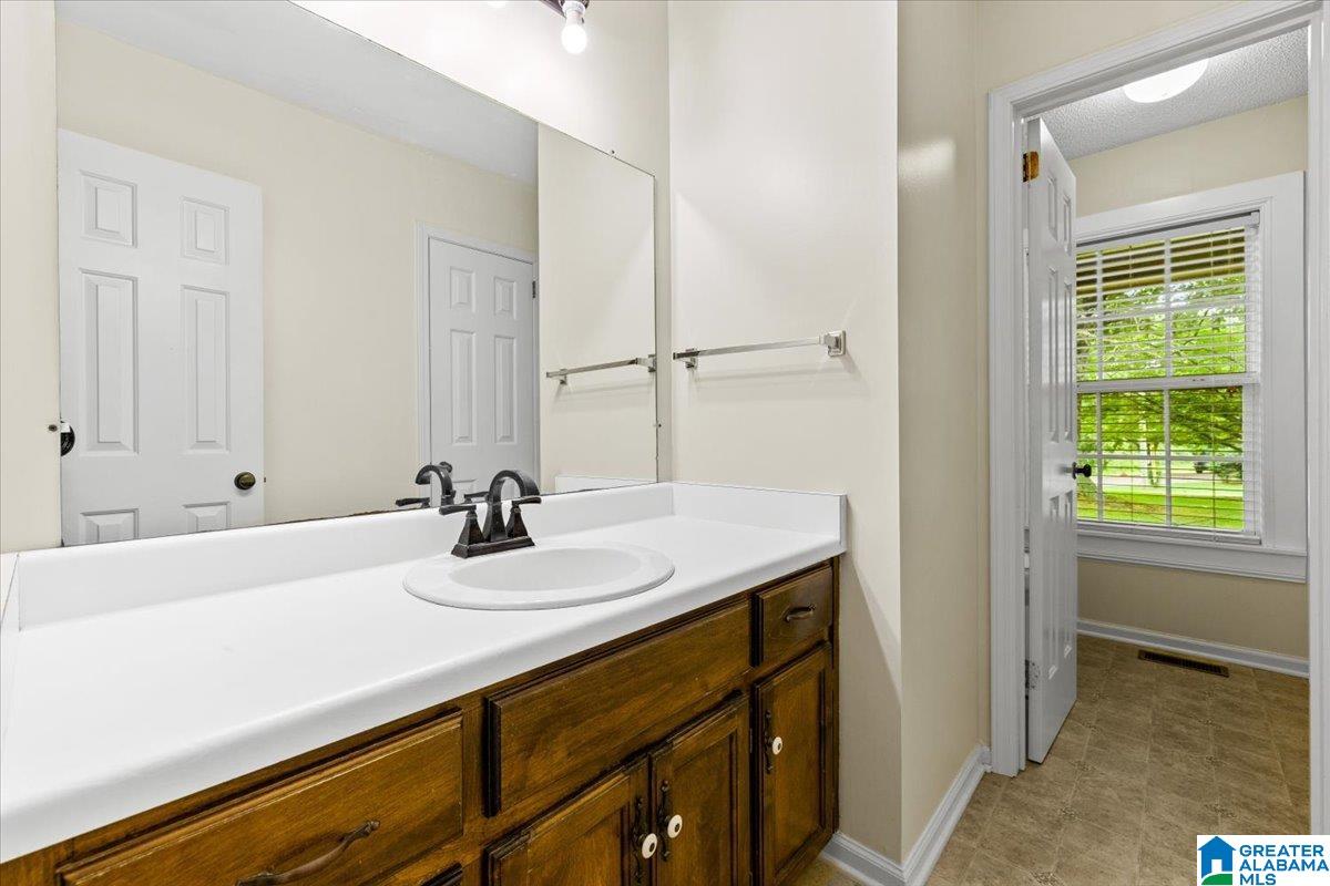 270 Reneau Road Oneonta, AL 35121 - Photo 18 of 38