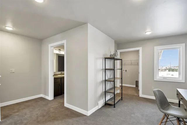 $431,900 | 400 Donald Driver Way, Unit 4, Green Bay, WI 54303