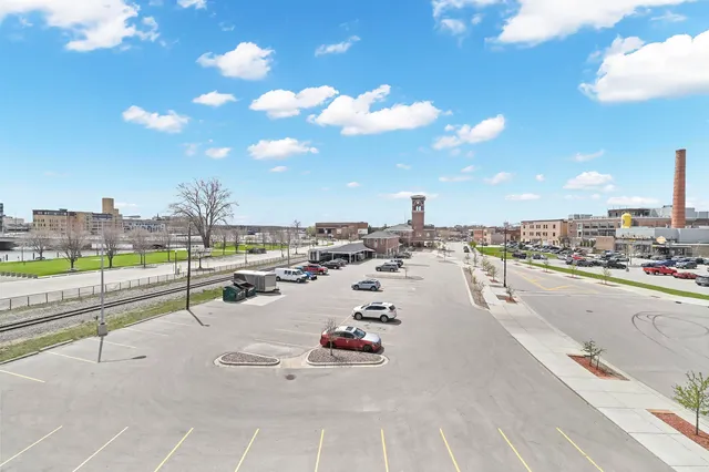 $431,900 | 400 Donald Driver Way, Unit 4, Green Bay, WI 54303