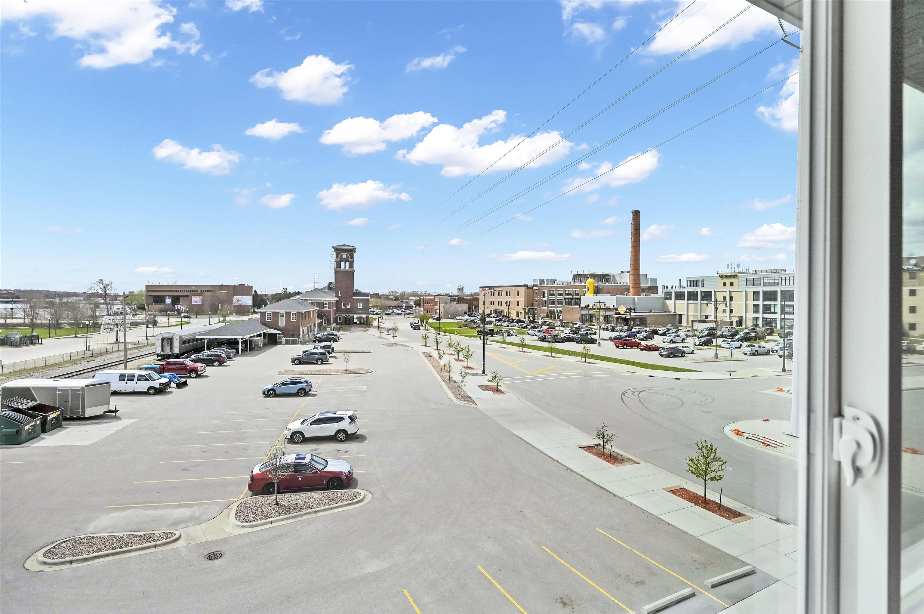 400 Donald Driver Way, Unit 4 Green Bay, WI 54303 - Photo 33 of 43