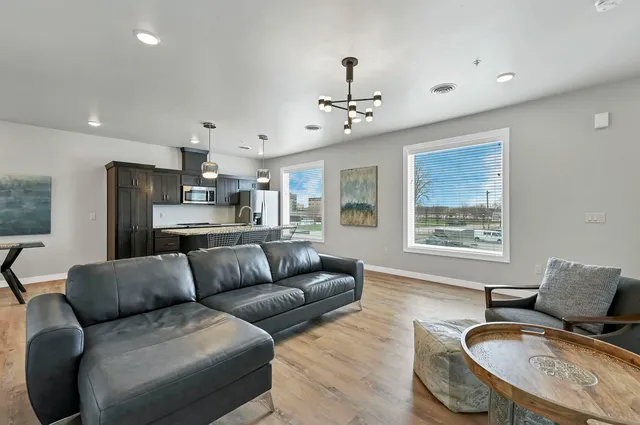 $431,900 | 400 Donald Driver Way, Unit 4, Green Bay, WI 54303