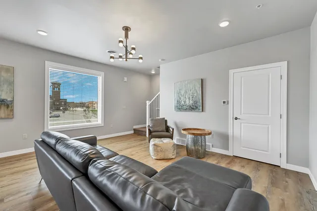 $431,900 | 400 Donald Driver Way, Unit 4, Green Bay, WI 54303