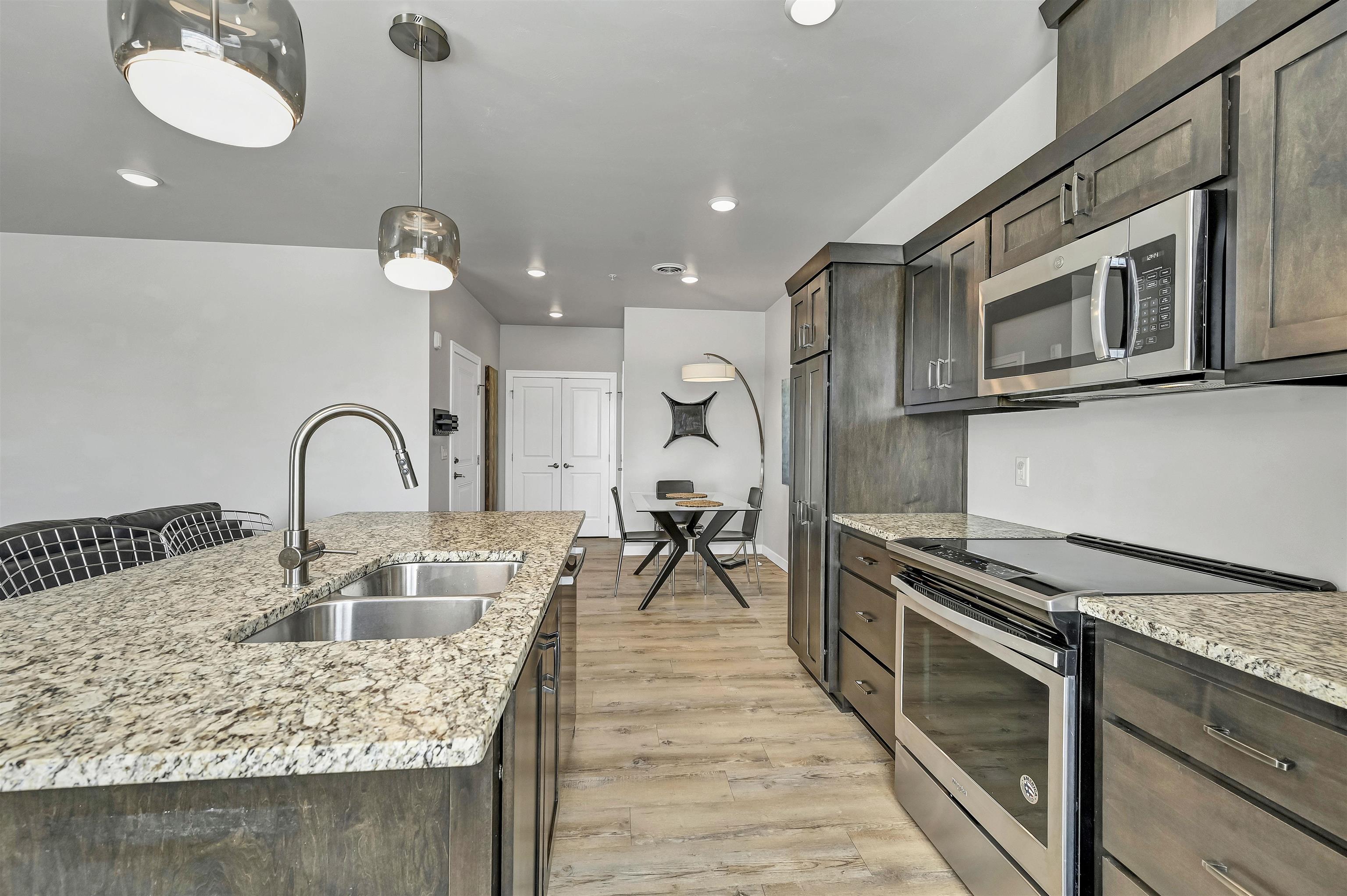 400 Donald Driver Way, Unit 4 Green Bay, WI 54303 - Photo 39 of 43