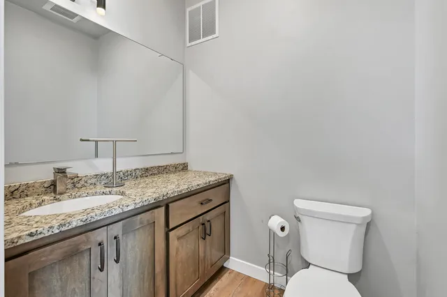 $431,900 | 400 Donald Driver Way, Unit 4, Green Bay, WI 54303