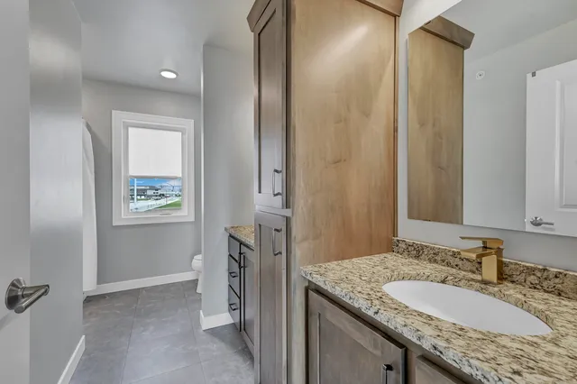 $431,900 | 400 Donald Driver Way, Unit 4, Green Bay, WI 54303