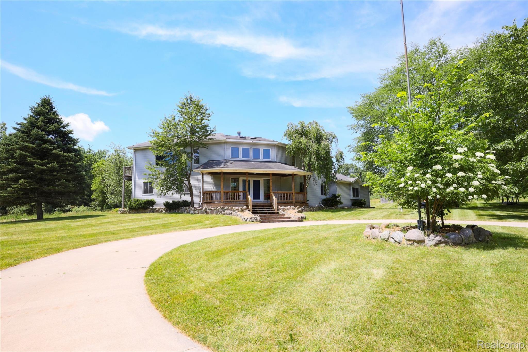 9191 Fish Lake Road Holly, MI 48442 - Photo 4 of 44 9191 Fish Lake, Holly (2 of 44).jpg