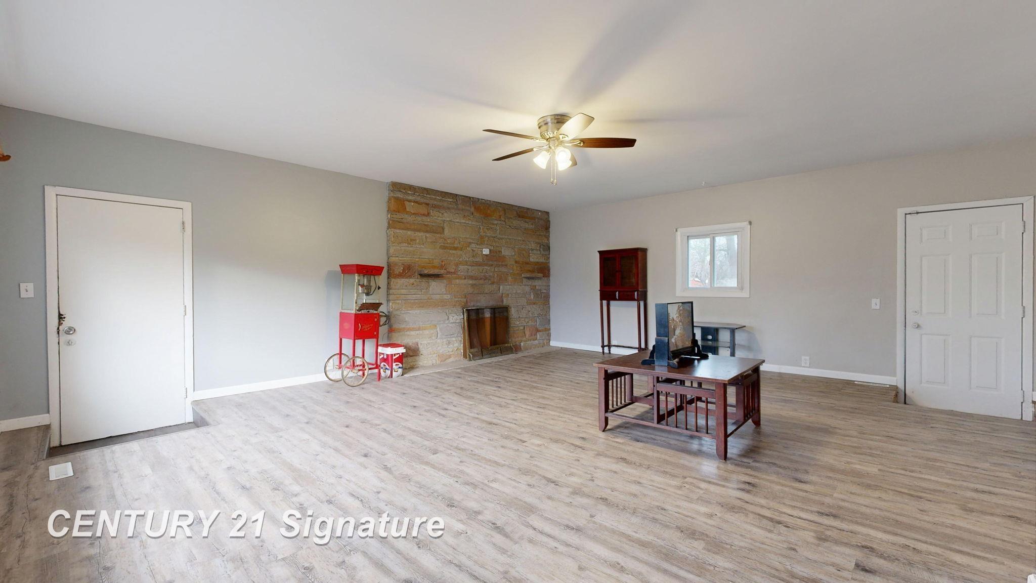 8168 North Vassar Road Mount Morris, MI 48458 - Photo 10 of 45 50161916-f80986ee-6c4f-4674-b8bf-9b654254c1bc.JPG