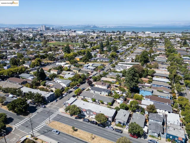 $1,200,000 | 2624 Sacramento Street, Berkeley, CA 94702