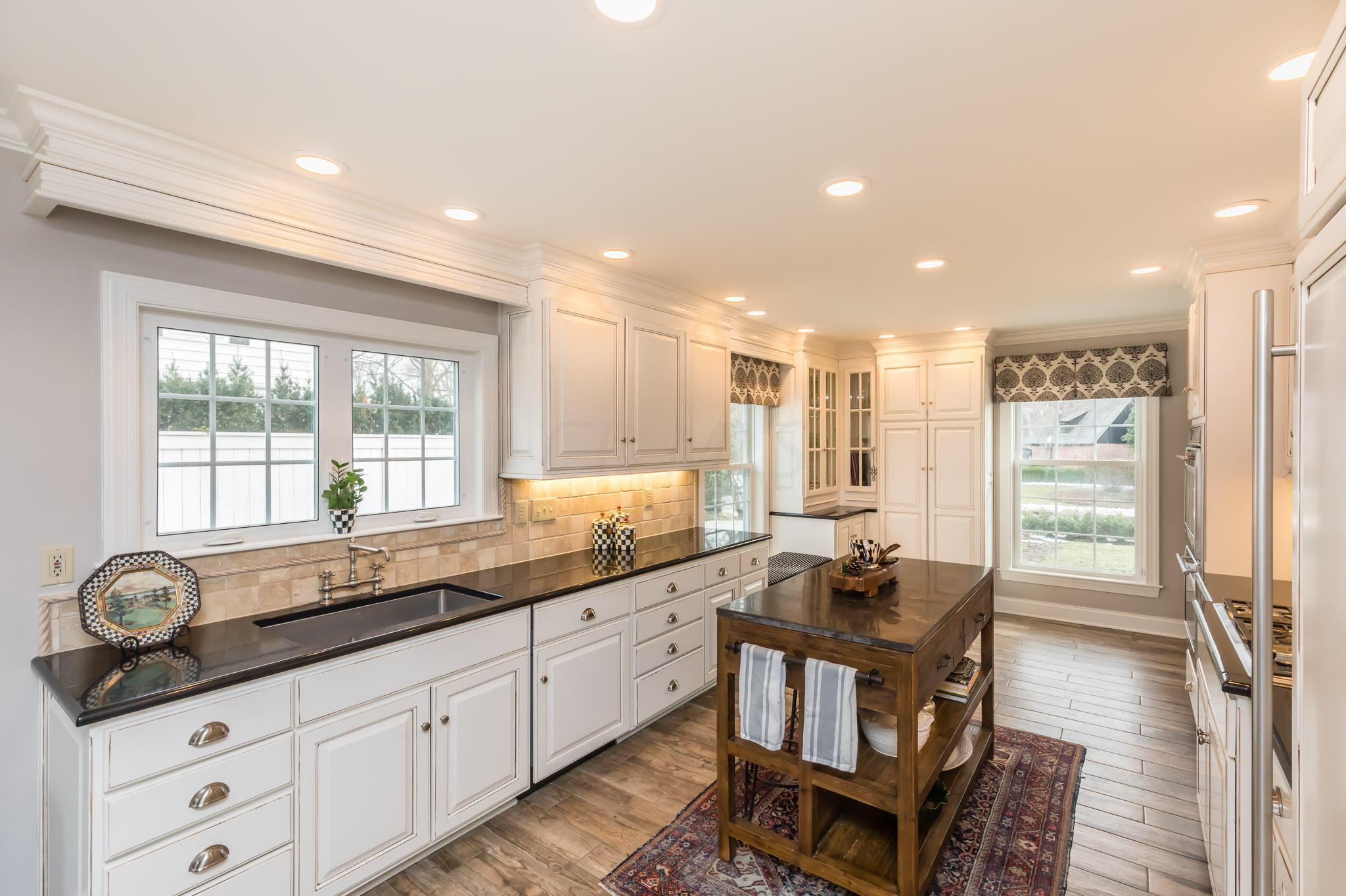 2338 Abington Road Columbus, OH 43221 - Photo 13 of 55