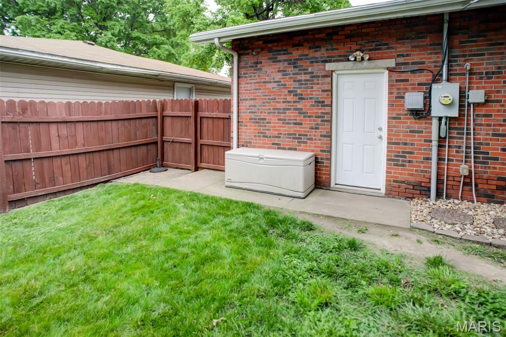416 Sanders Street Bethalto, IL 62010 - Photo 38 of 49