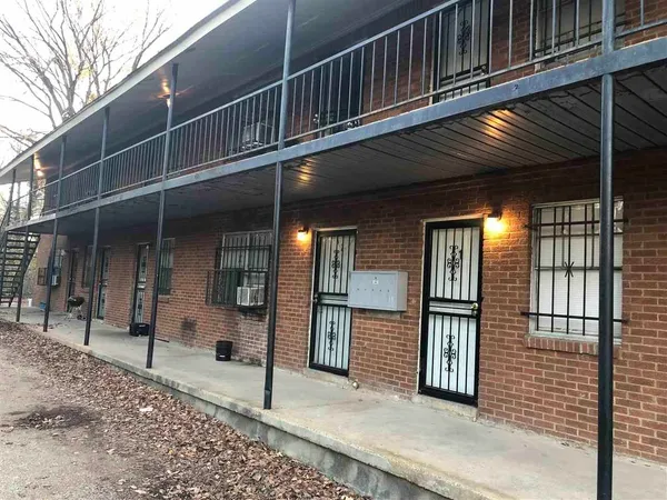 $850 | 273 Gaston Avenue, Memphis, TN 38106