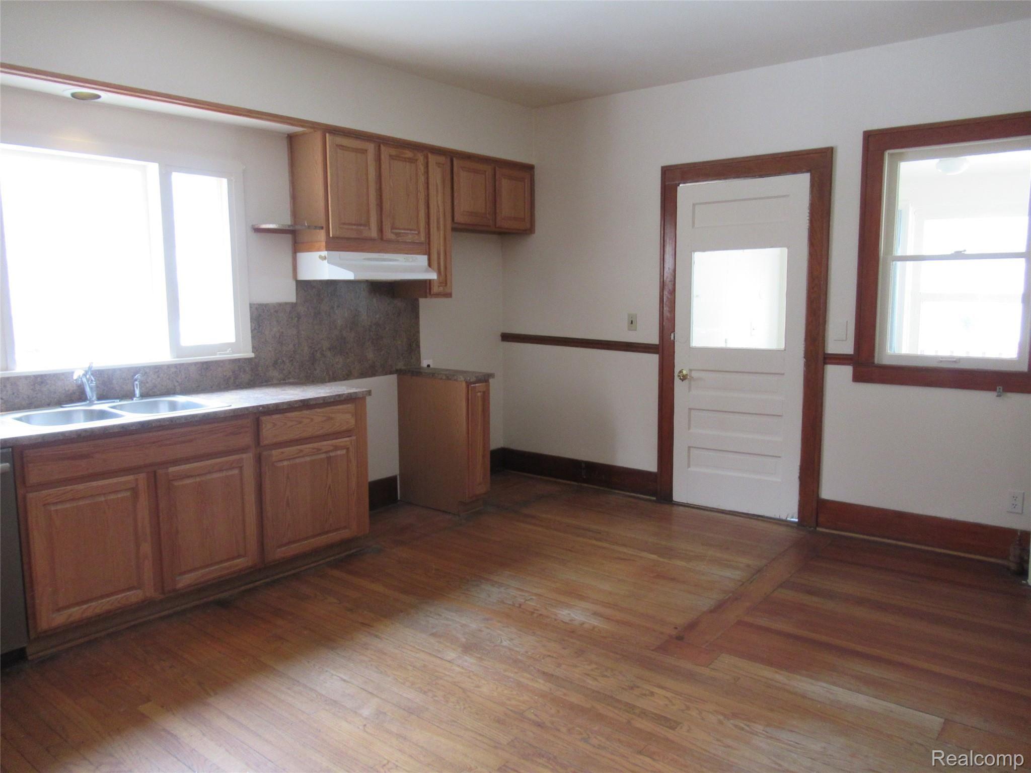 815 Ludlow Avenue Rochester, MI 48307 - Photo 24 of 48 IMG_0796.JPG