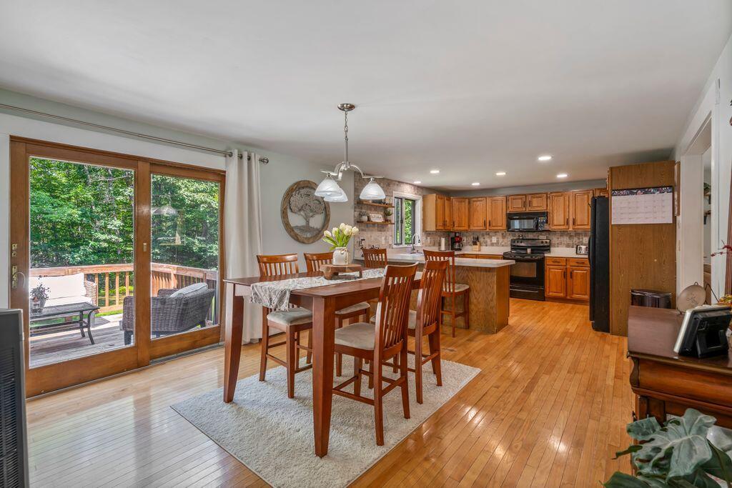 2 Oakledge Hills Road Raymond, ME 04071 - Photo 14 of 62 12_DSC09884