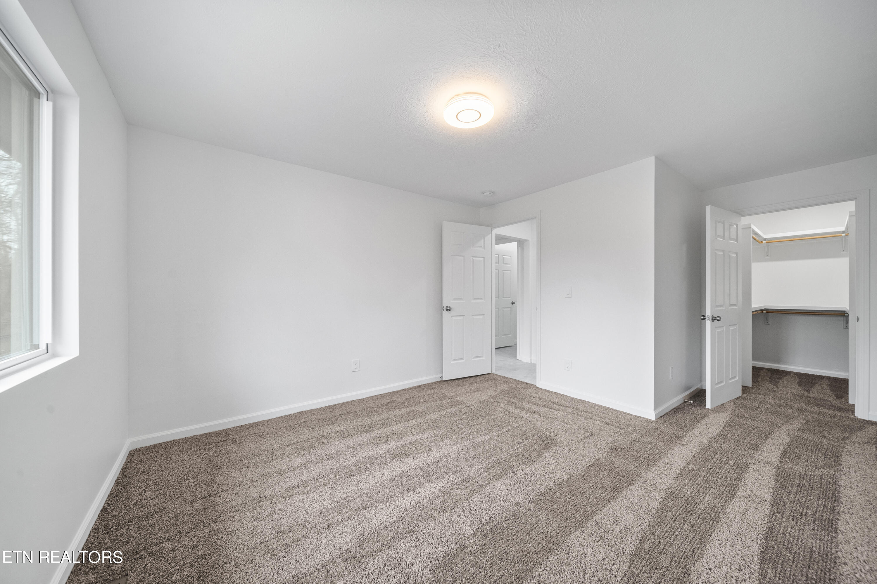 108 Warrior Lane Oak Ridge, TN 37830 - Photo 16 of 25 Bedroom 3