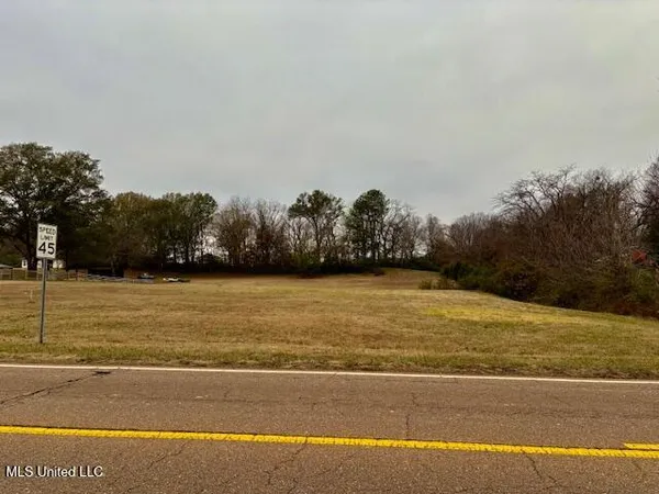 $90,000 | 2 C Us-51, Hernando, MS 38632