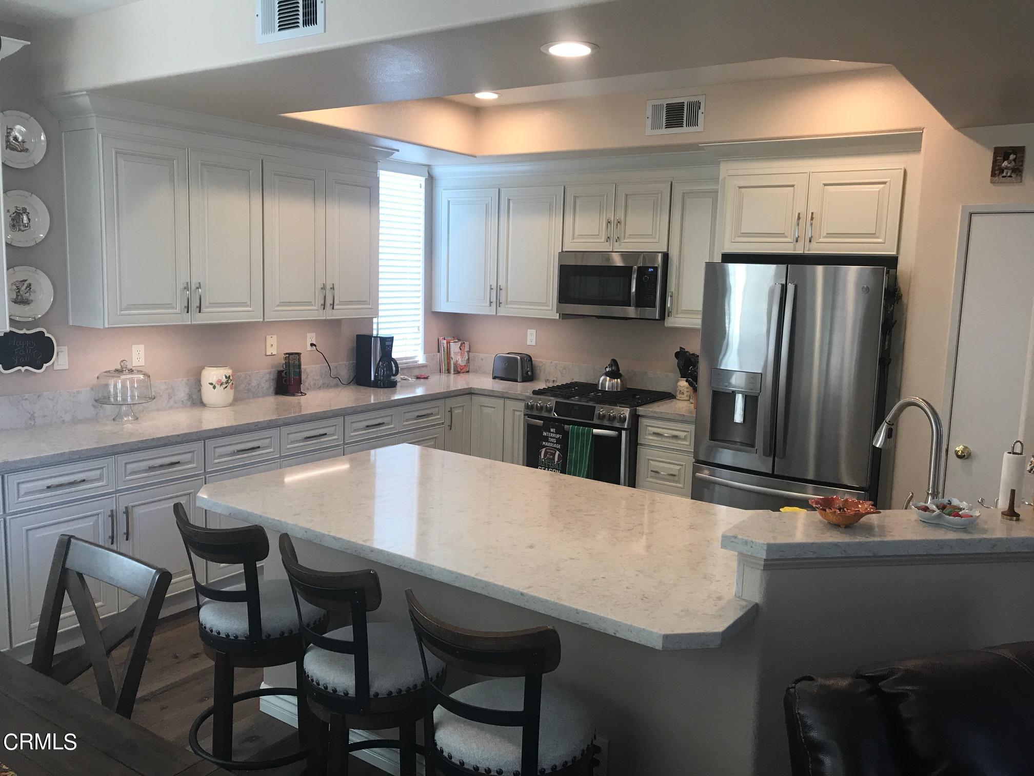 6190 Maple Court Simi Valley, CA 93063 - Photo 2 of 7 Maple Kitchen 1