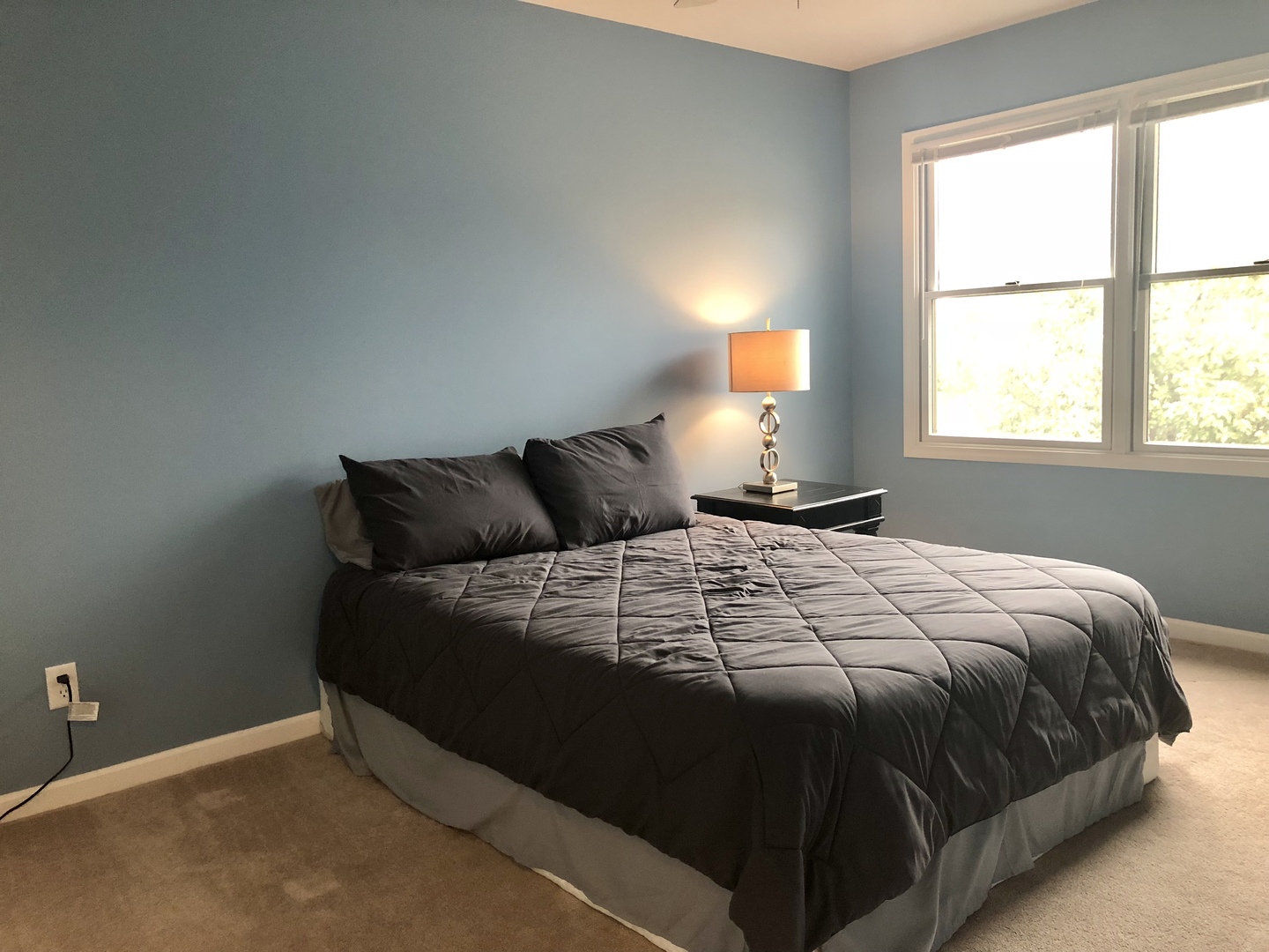 1422 Ridge Drive Sycamore, IL 60178 - Photo 10 of 21 a bedroom with a bed and a window