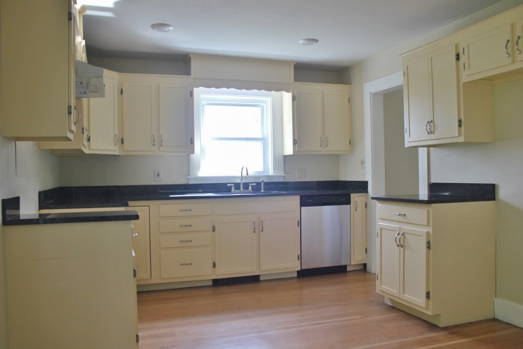 31 Smith Street Springfield, VT 05156 - Photo 13 of 25