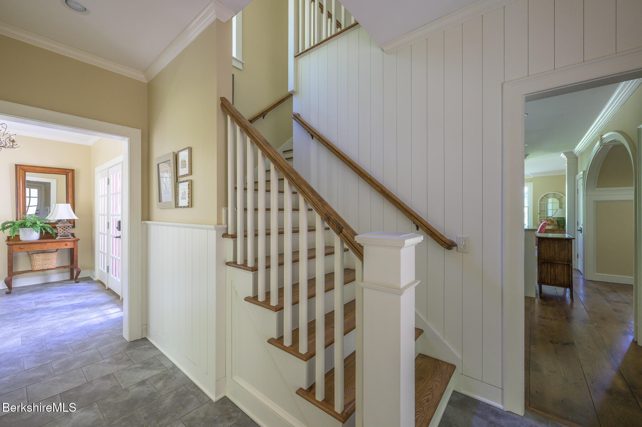 233 Monument Valley Road Great Barrington, MA 01230 - Photo 37 of 55 Staircase