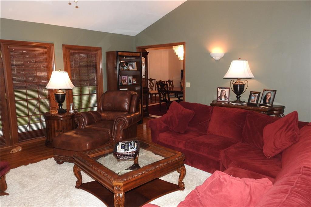 3110 Willow Road Springfield, OH 45502 - Photo 3 of 43