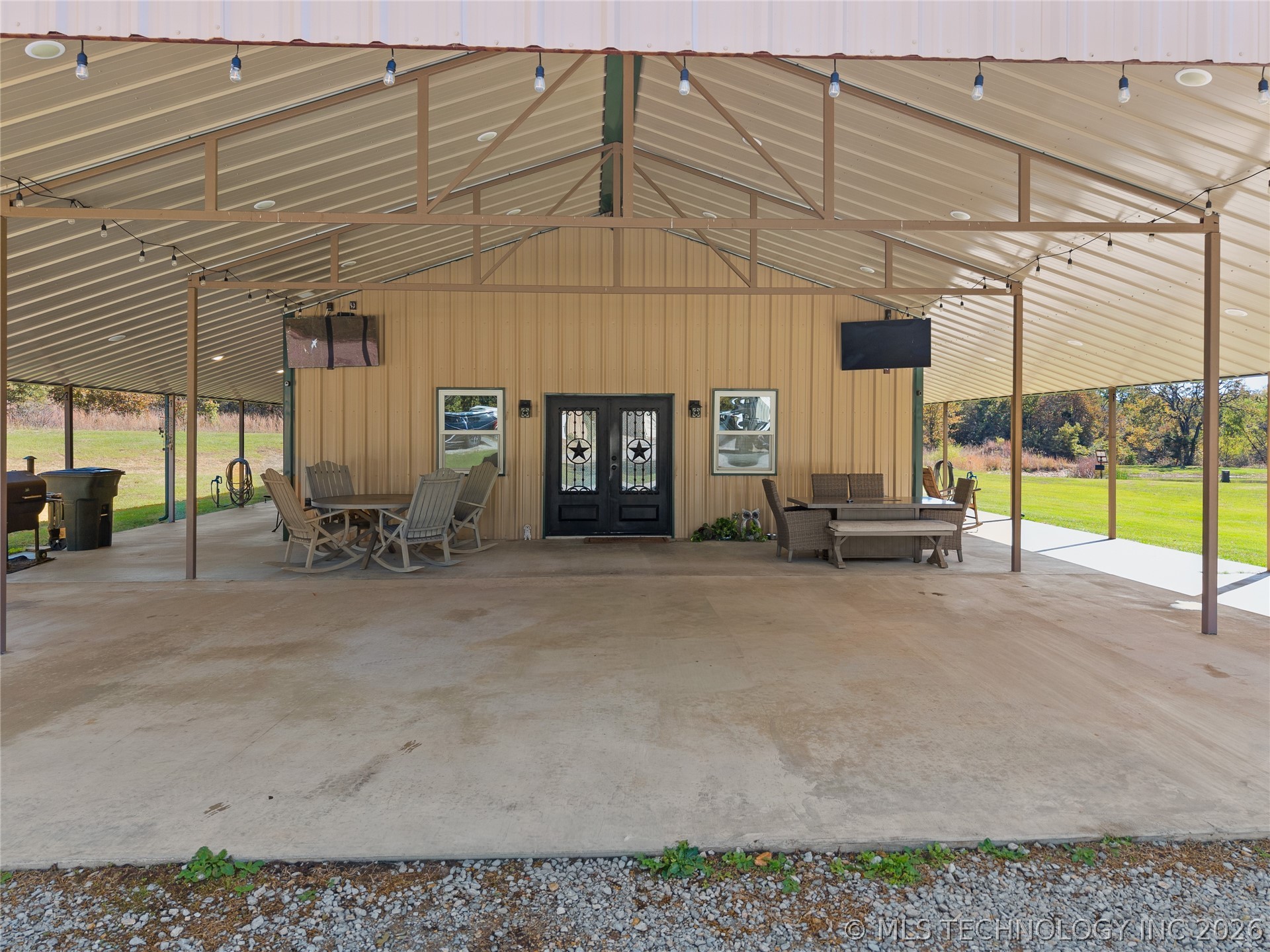9212 Keltner Road Wilson, OK 73463 - Photo 35 of 68 Gallery Image 35