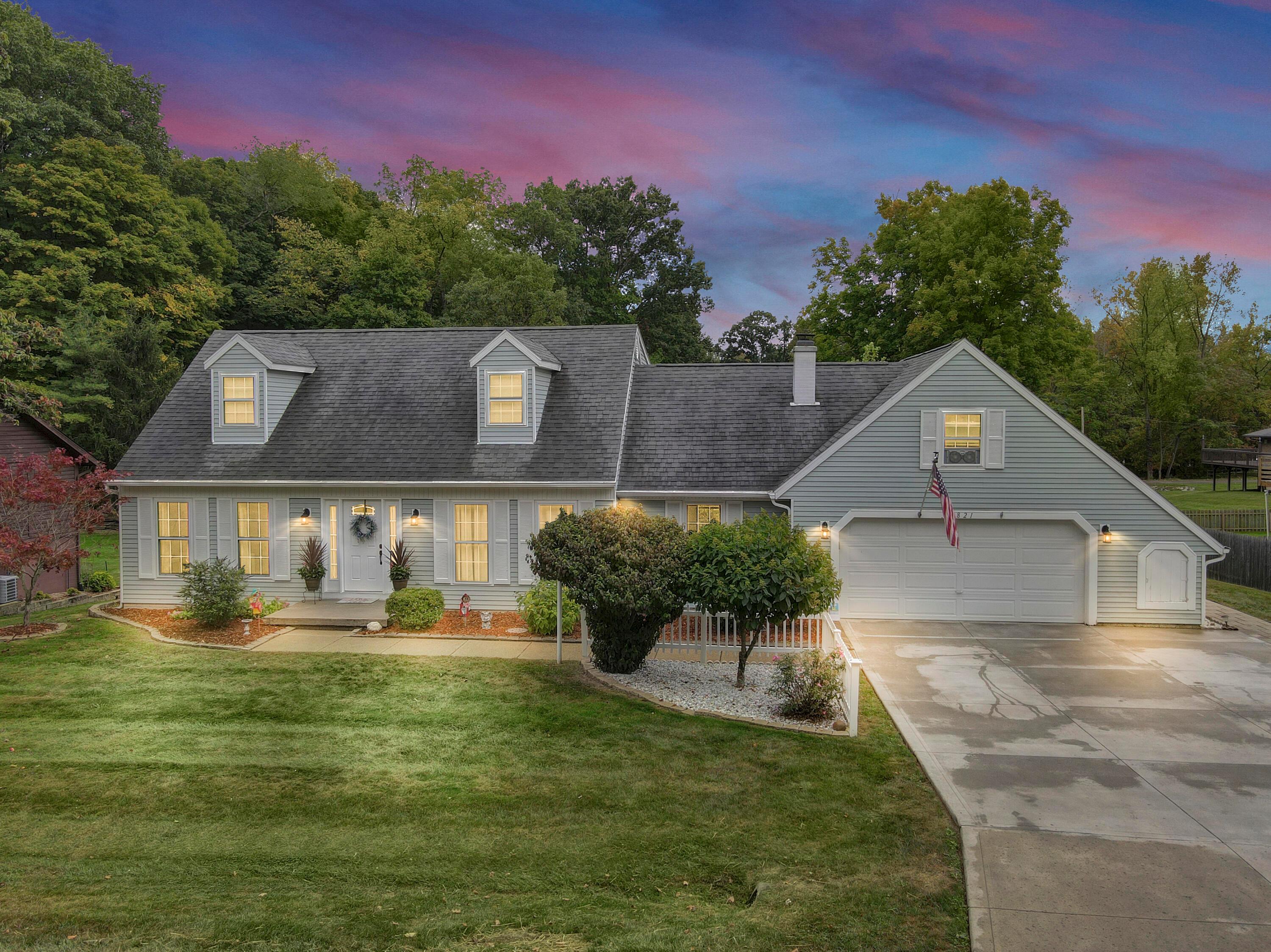 1821 Pine Road Heath, OH 43056 - Photo 58 of 62 Twighlight