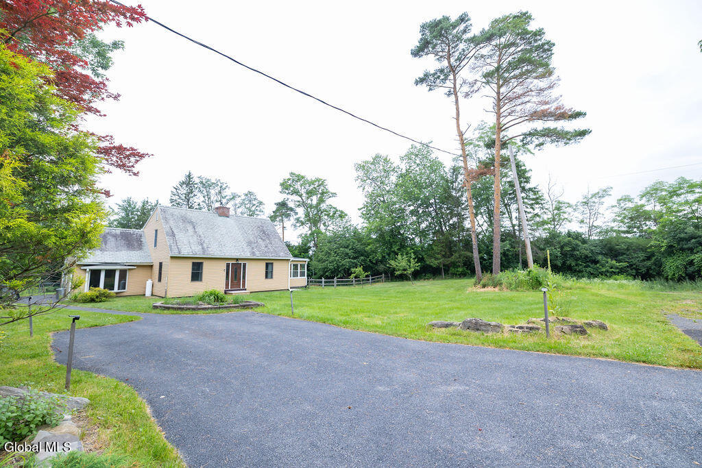 859 Putnam Road Rotterdam, NY 12306 - Photo 6 of 90 0S4A6850