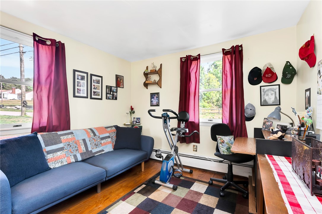 24 Schoolhouse Road Warren, RI 02885 - Photo 11 of 19 Gallery Image 11