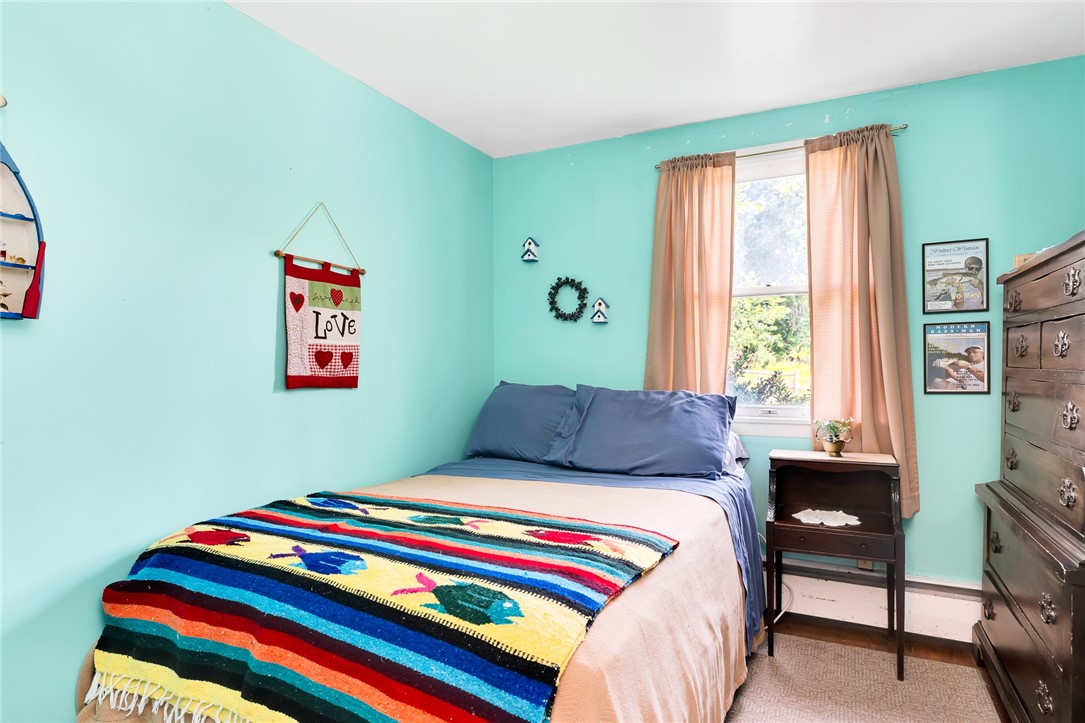 24 Schoolhouse Road Warren, RI 02885 - Photo 9 of 19 Gallery Image 9