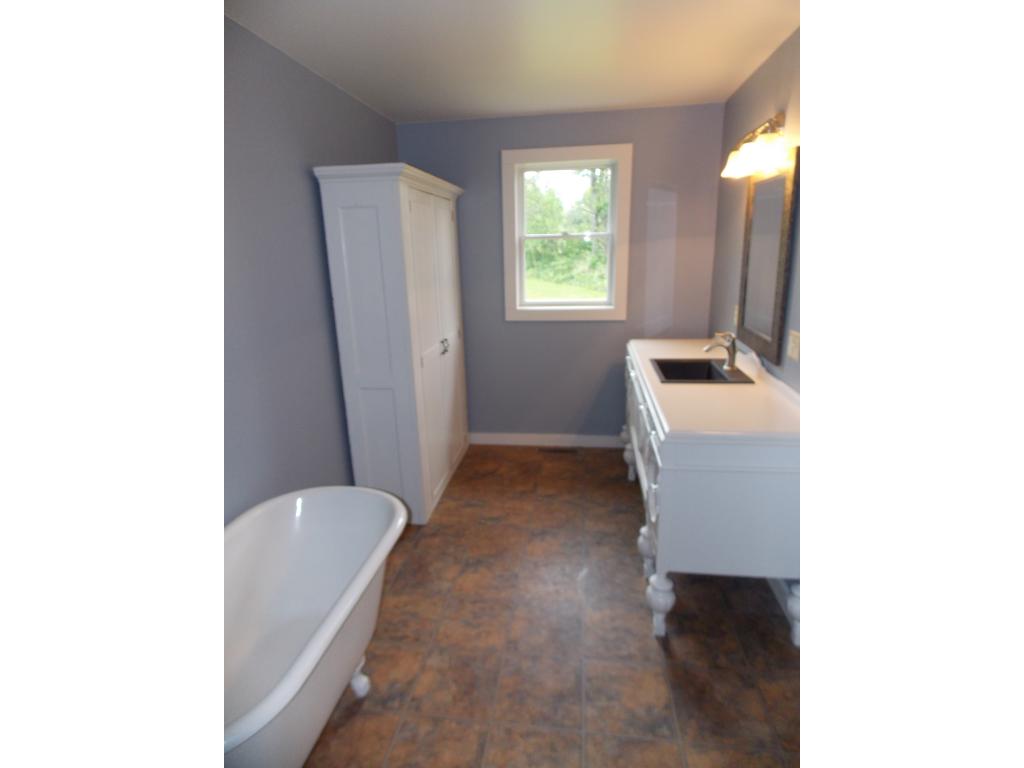1724 South Albany Road Albany, VT 05827 - Photo 11 of 23