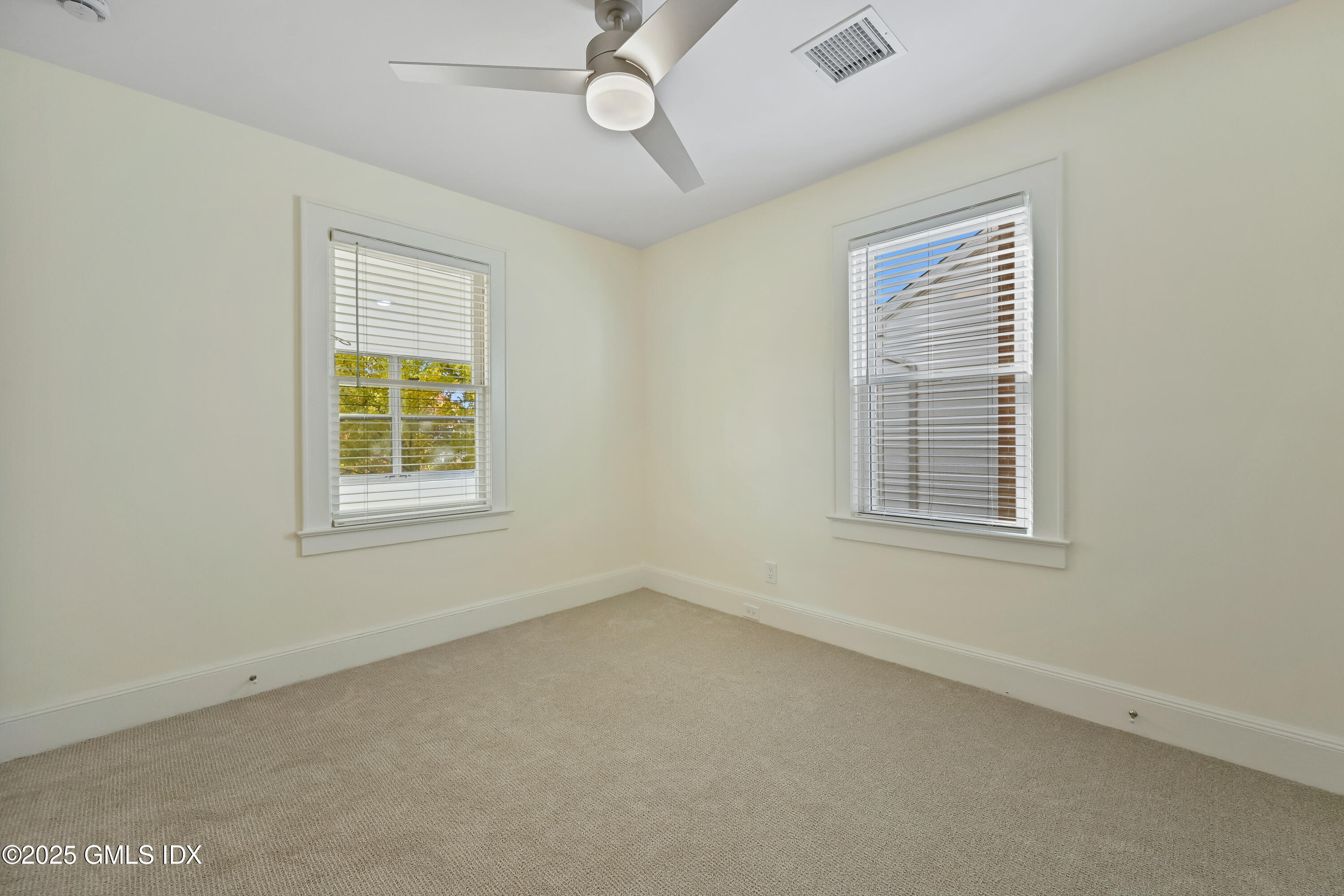 158 Henry Street, Unit 2 Greenwich, CT 06830 - Photo 12 of 21 37-print-158-henry-st