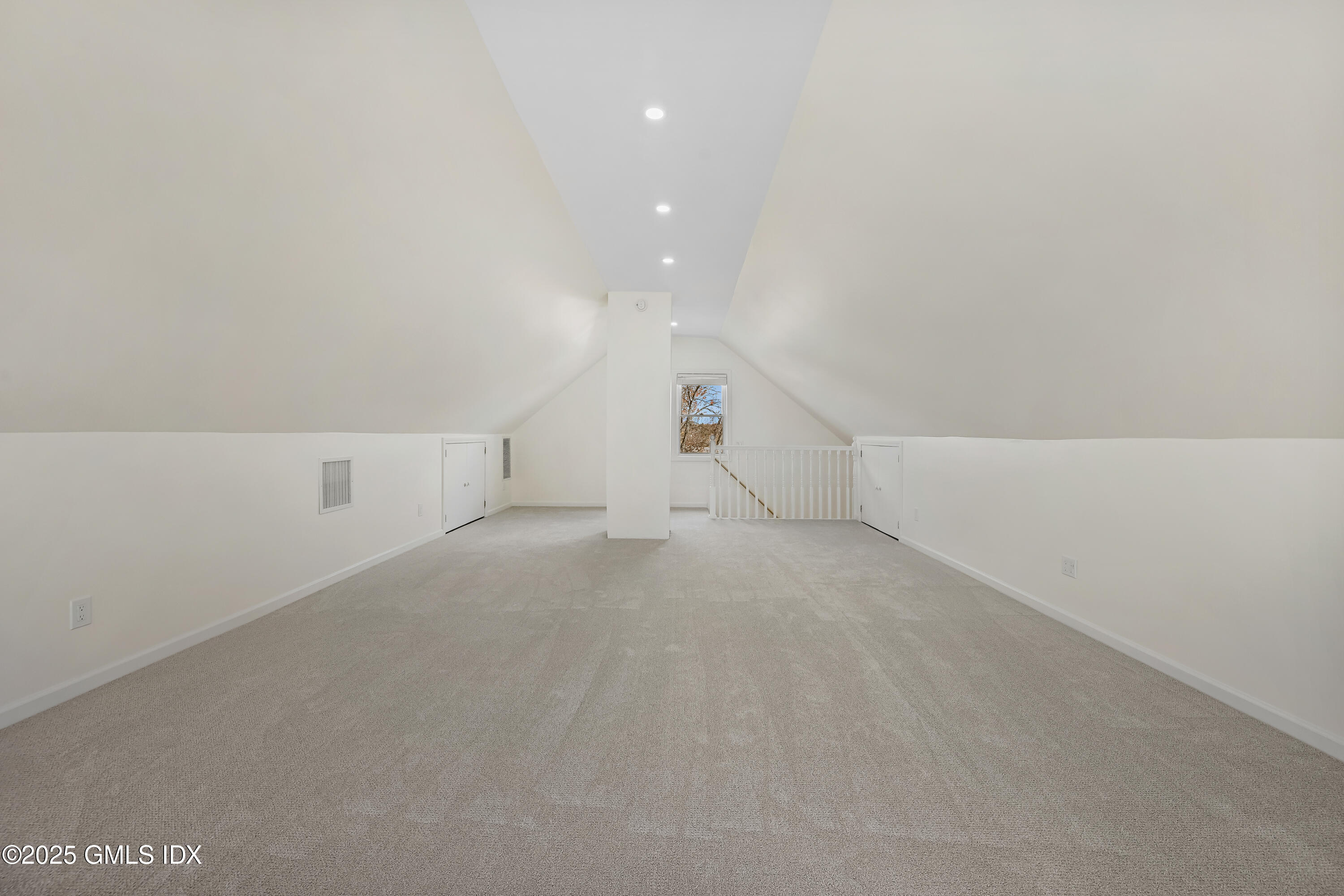 158 Henry Street, Unit 2 Greenwich, CT 06830 - Photo 16 of 21 42-print-158-henry-st