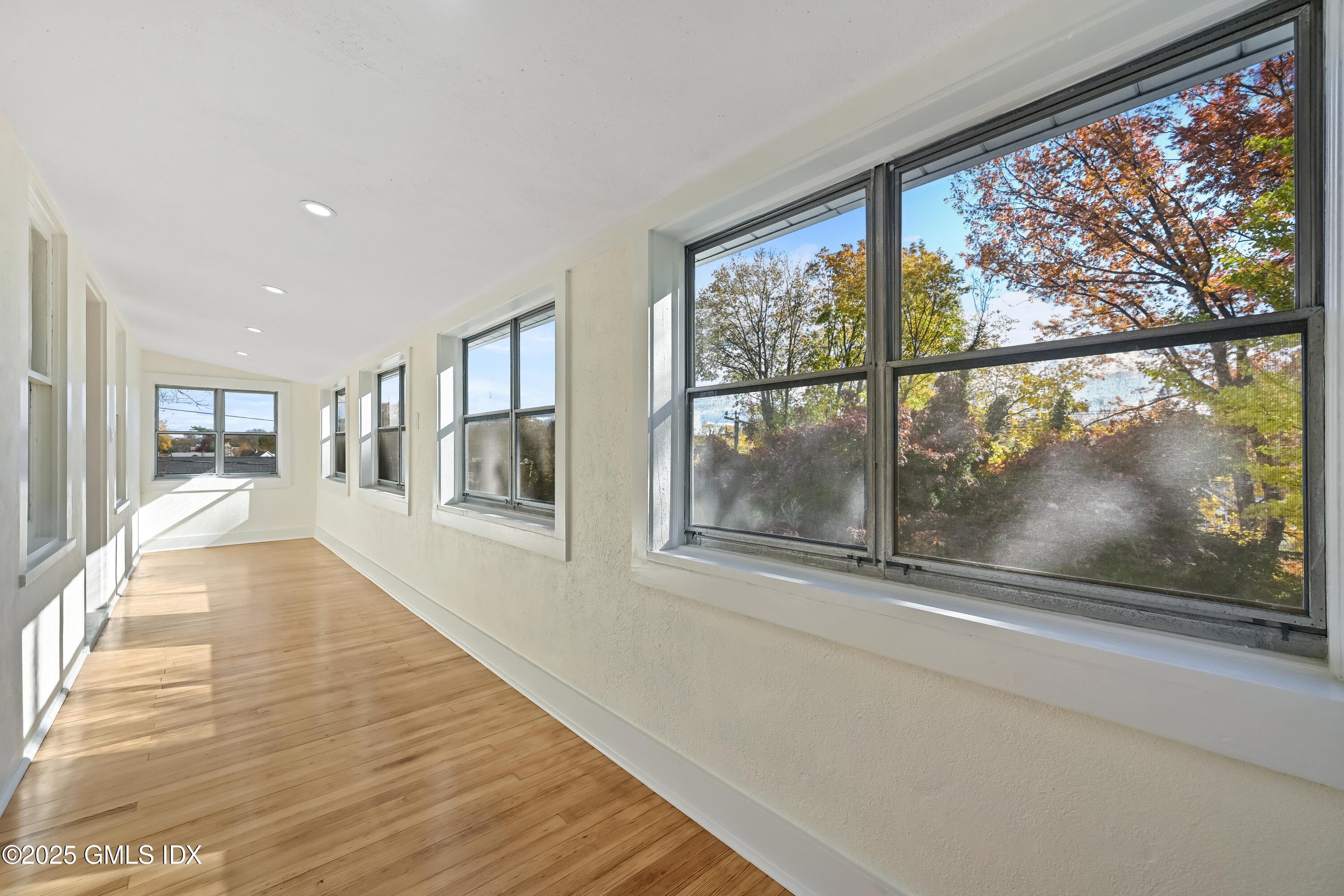 158 Henry Street, Unit 2 Greenwich, CT 06830 - Photo 8 of 21 34-print-158-henry-st