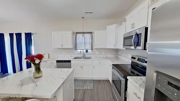 $1,975 | 1003 Marston Drive, Jacksonville, NC 28540