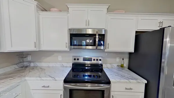 $1,975 | 1003 Marston Drive, Jacksonville, NC 28540