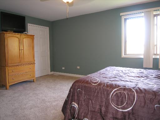 24 Mineola Road, Unit 24 Fox Lake, IL 60020 - Photo 6 of 14