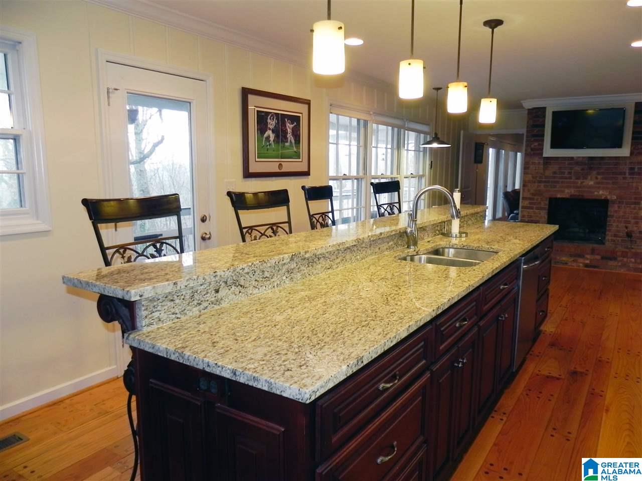 522 Hillyer High Road Anniston, AL 36207 - Photo 9 of 48