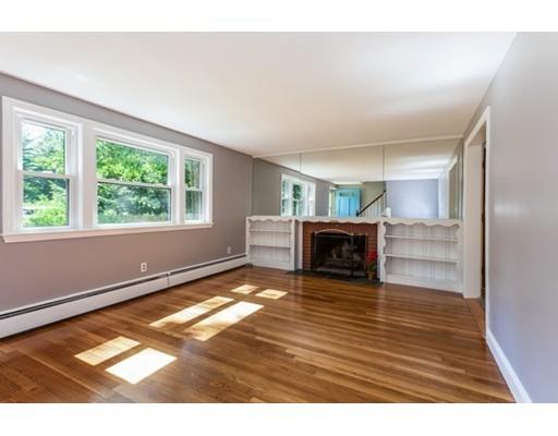 441 Dutton Road Sudbury, MA 01776 - Photo 4 of 22