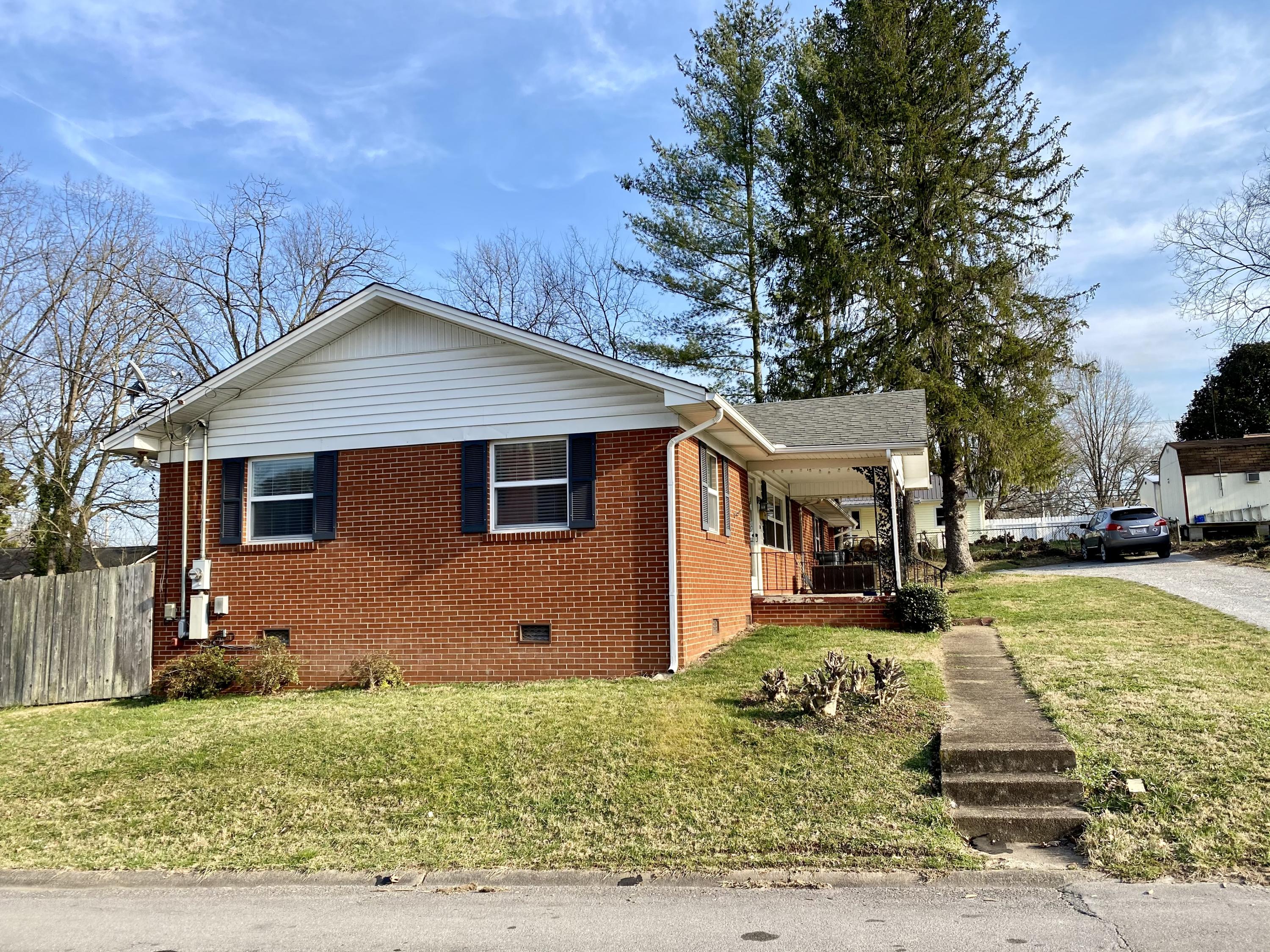 326 East Fairview Road Oak Ridge, TN 37830 - Photo 4 of 24 4