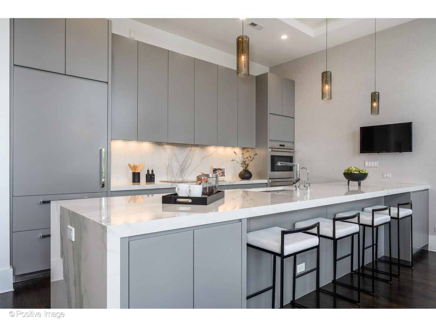 2037 West Division Street, Unit PH Chicago, IL 60622 - Photo 10 of 35